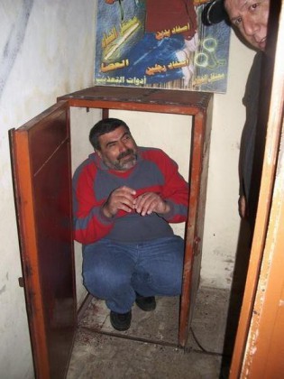 Caisson d'acier où un prisonnier pouvait être enfermé plusieurs jours durant