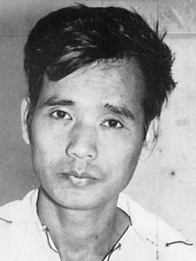Nguyen Van Tai, qui a survécu à la guerre et a pu décrire son expérience dans les mains de la CIA Nguyen Van Tai, qui a survécu à la guerre et a pu décrire son expérience dans les mains de la CIA