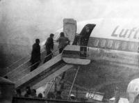 Les prisonniers libérés embarquent à Francfort dans un Boeing pour le Yemen Les prisonniers libérés embarquent à Francfort dans un Boeing pour le Yemen