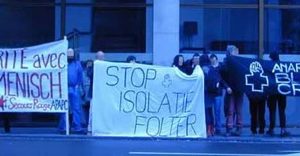 Manifestation pour Camenisch