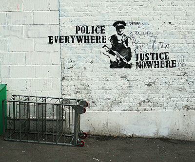 Type: stencil (style réaliste)