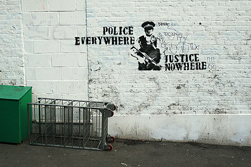 Type: stencil (style réaliste)