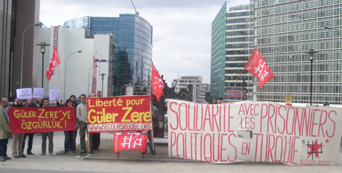 Manifestation pour Güler Zere Manifestation pour Güler Zere