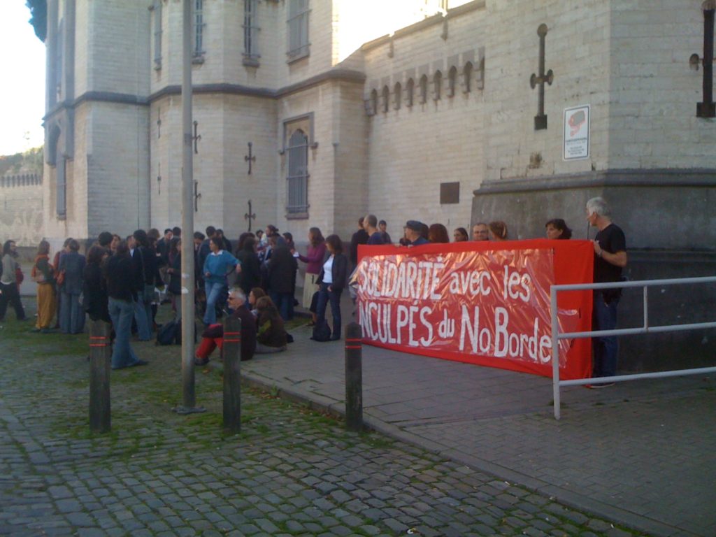Rassemblement pour les inculpés 'No Border'
