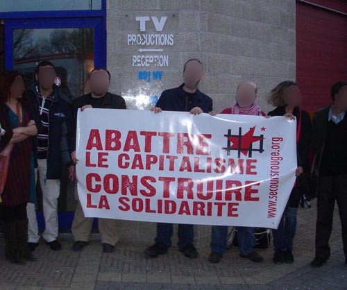Rassemblement devant Roj-TV en mars 2010.