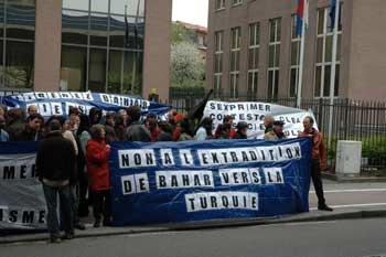 Rassemblement devant le ministère des affaires étrangères