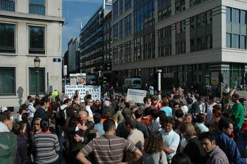 Rassemblement devant le consulat de Turquie à Bruxelles