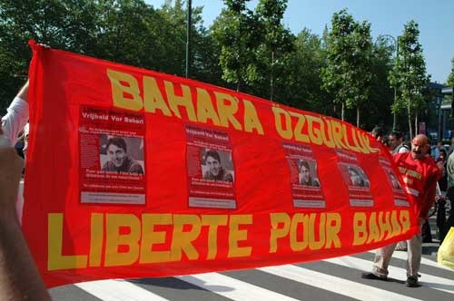 Rassemblement devant le consulat de Turquie à Bruxelles