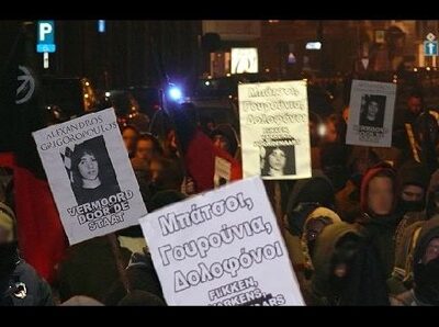 Manifestation pour les anarchistes grecs