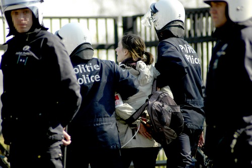 Répression à la manif anti-OTAN