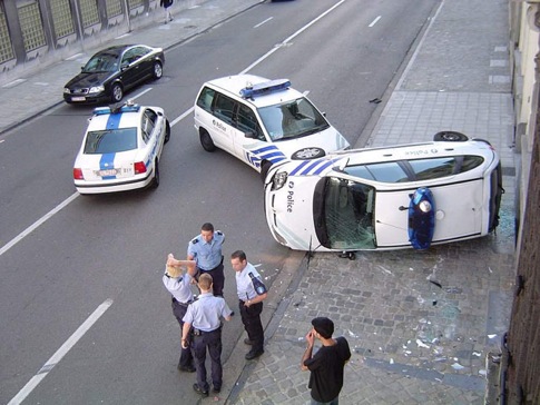 Accident de voitures de police