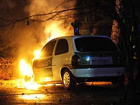Incendie de voiture de luxe