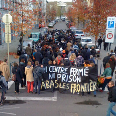 Cortège contre les centres fermés