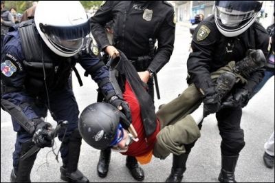 Arrestation durant les manifestations à Athènes
