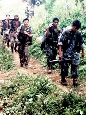 Guérilléros maoïstes philippins