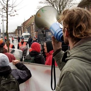 Manifestation contre les centres fermés à Bruges