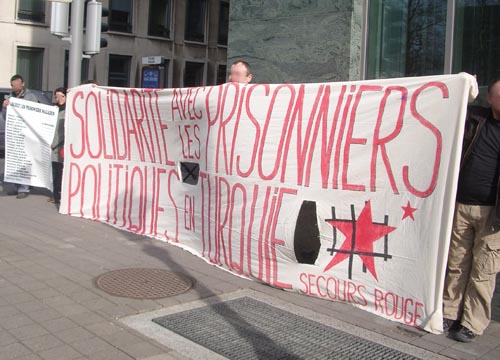 Rassemblement pour les prisonniers turcs