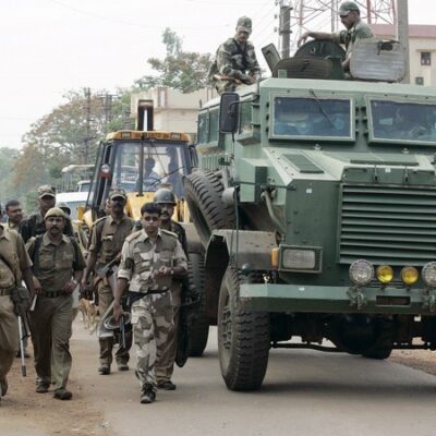 Paramilitaires en Inde