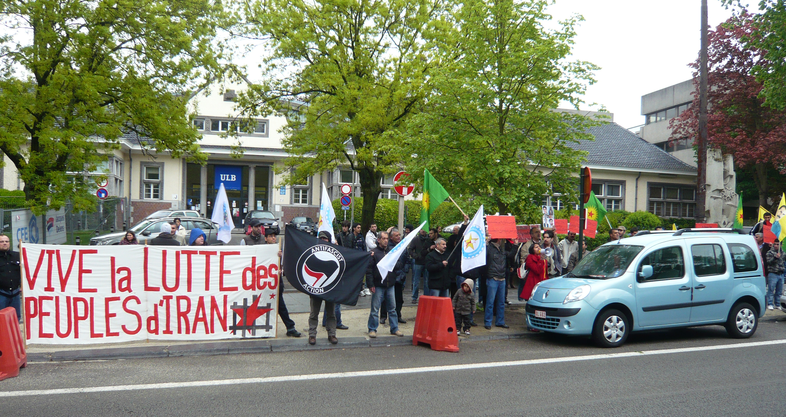 Manifestation des kurdes devant l'ambassade d'Iran à Bruxelles