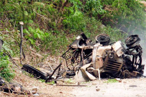 Embuscade maoïste contre un bus transportant des policiers