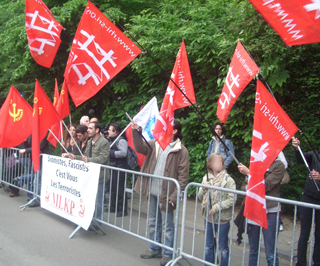 Manifestation devant l'ambassade d'Israel le 1er juin 2010