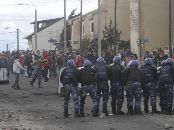 Emeute anti-policière en Argentine (2)