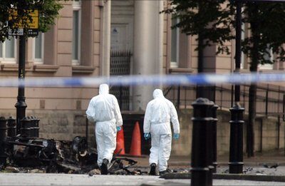 Attentat contre un commissariat de Londonderry