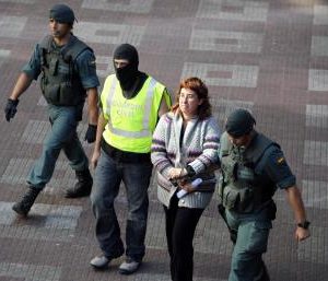 Arrestation d'une membre présumée d'Ekin