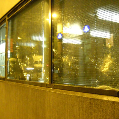 Commissariat des marolles attaqué