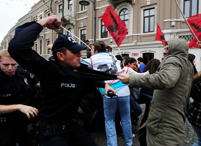 Manifestation estudiantine à Istanbul