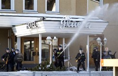 Dispersion de la manif anti-WEF