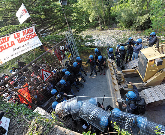 Manifestation dans le val de Suse