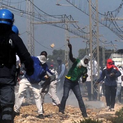 Actions de réfugiés à Bari