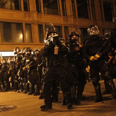 Cordon policier à Oakland