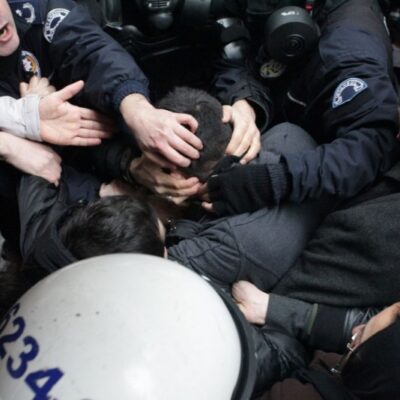 Répression d'une manifestation kurde à Istanbul