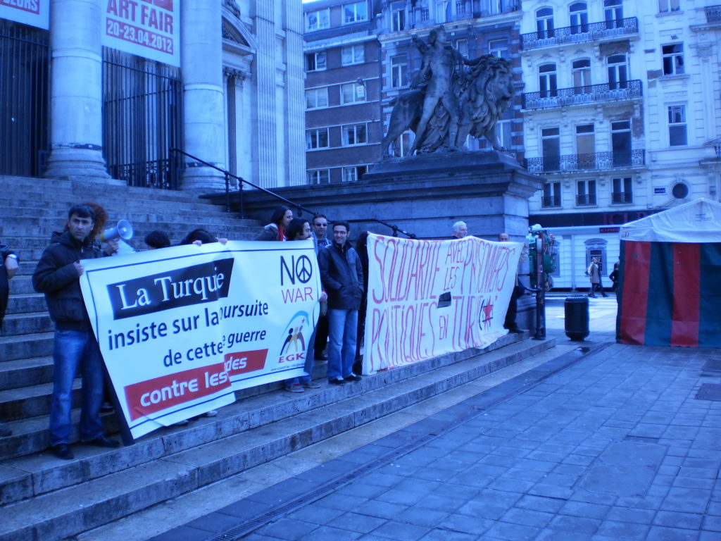 Manifestation de soutien aux prisonniers politiques en Turquie Manifestation de soutien aux prisonniers politiques en Turquie