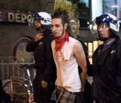 Arrestation d'un étudiant canadien