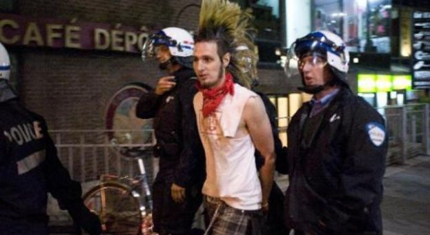 Arrestation d'un étudiant canadien