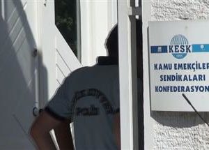 Opération au siège du KESK