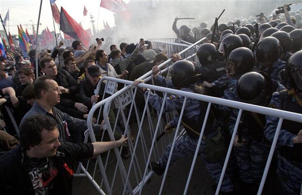 Émeutes du 6 mai 2012 à Moscou, contre l'investiture de Poutine