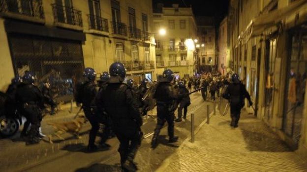 Policiers anti-émeutes