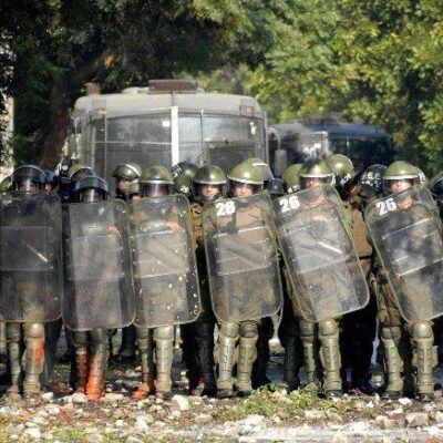 Policiers anti-émeutes à Santiago