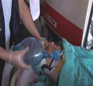 Manifestante blessée par la police