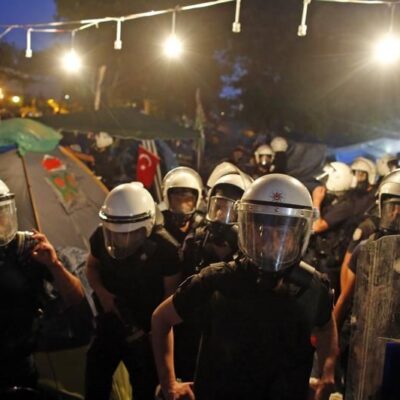 Evacuation du parc Gezi