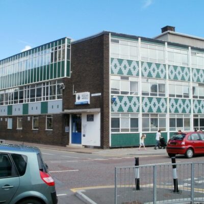 commissariat occupé à Cardiff