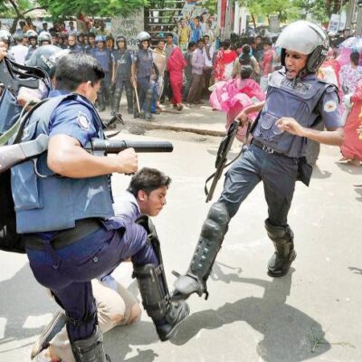 Ouvrier réprimé au Bangladesh