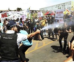 Manifestation anti-gouvernementale à Rio