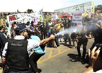 Manifestation anti-gouvernementale à Rio