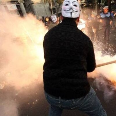 Affrontements à Erevan