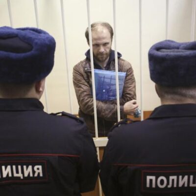 Un militant de Greenpeace incarcéré